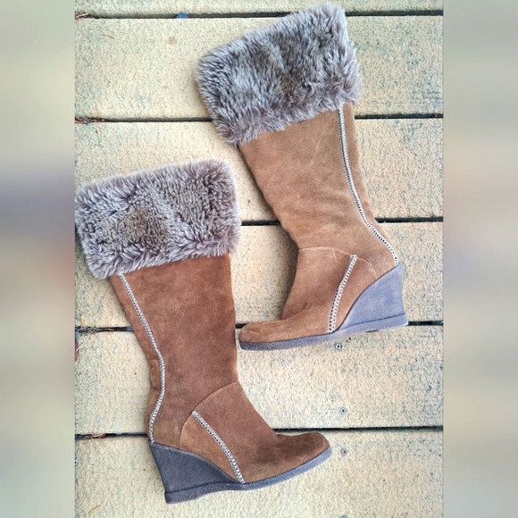 Faux Fur Lined Winter boots - Picture 1 of 5